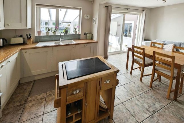 187a, Roundways, Bristol photo 3