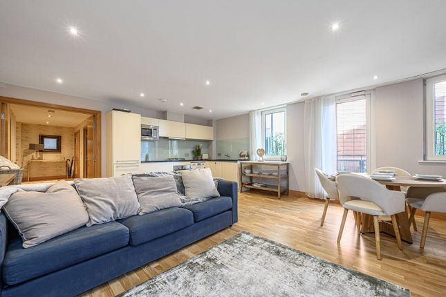 2-bed flat on Pond Street, Hampstead, £925,000