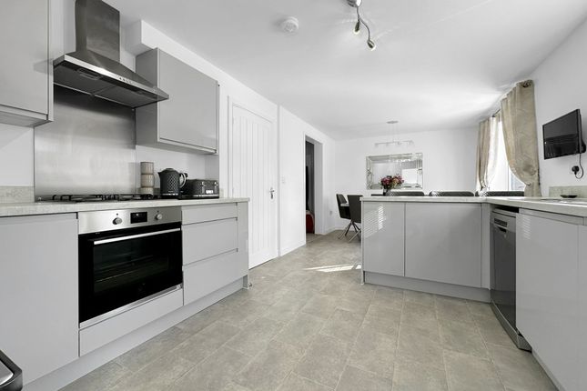 7 Avellana Way, Tewkesbury photo 4