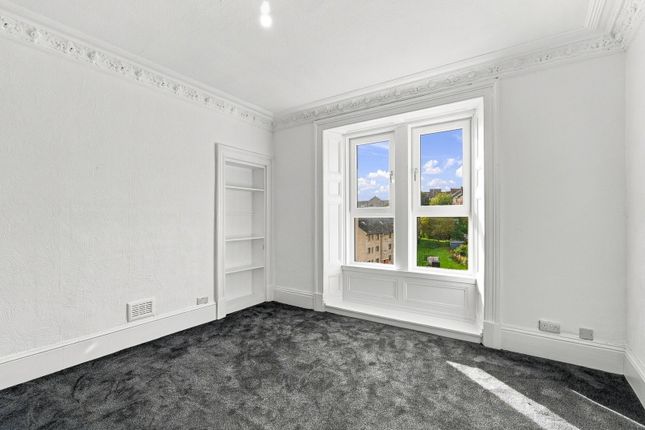 49h, Milnbank Road, Dundee photo 2