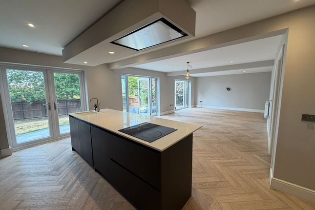8 Valley Lane, Newark photo 2