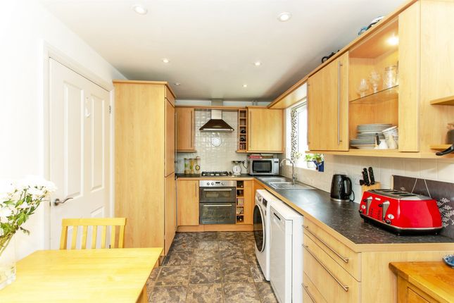 95, Mayfield Way, Cambridge photo 2
