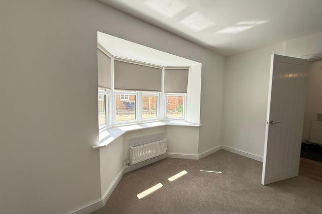 35, Foundry Road, Bolton photo 3
