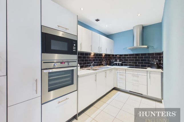 Apartment 305, Kepwick House, Peasholm Gap, Scarborough photo 4