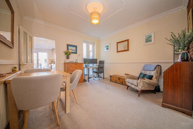 34, Archers Road, Eastleigh photo 4
