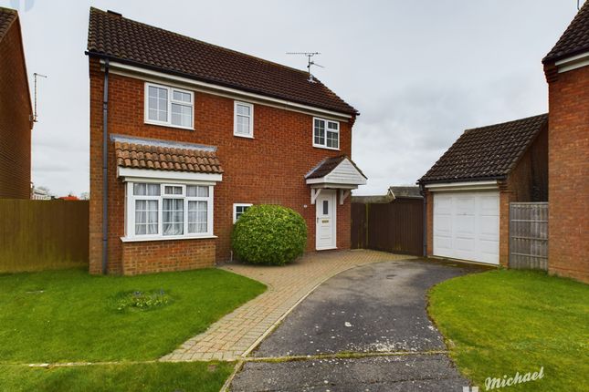 Thumbnail Detached house for sale in Wallace End, Aylesbury, Buckinghamshire