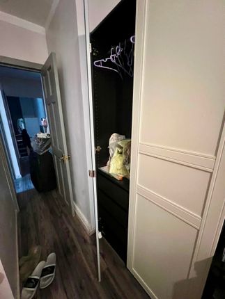 Room 3, 83 Trundleys Road, London photo 3