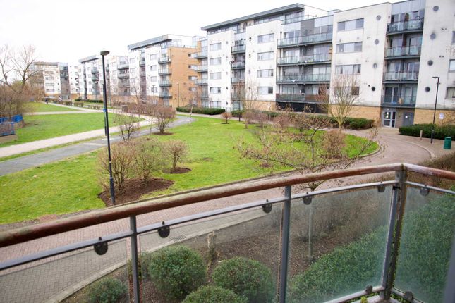 Flat for sale in Miles Close, Thamesmead