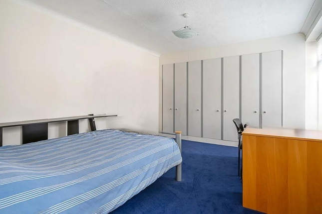 14, Maple Mews, London photo 2