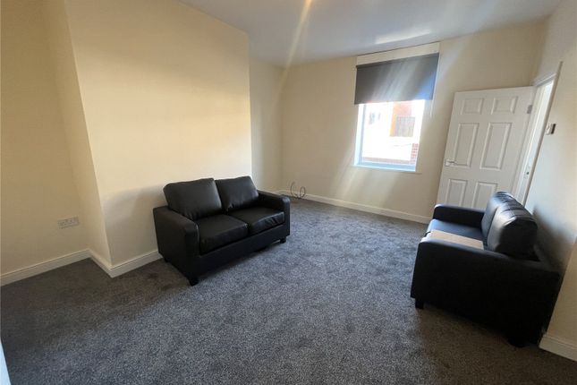 7, Sabin Terrace, Stanley photo 2