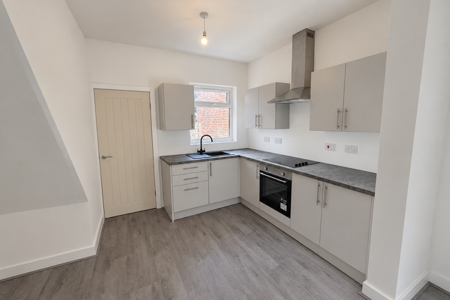 47 Emily Street, St. Helens photo 3
