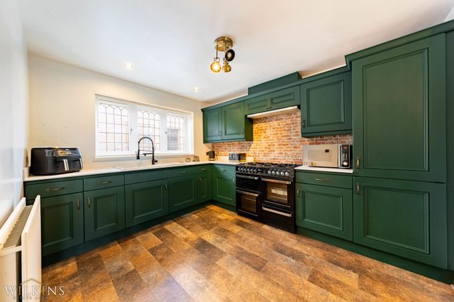 10A,, Wentworth Drive, Burton-on-Trent photo 2