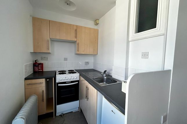 76B, Winchester photo 4