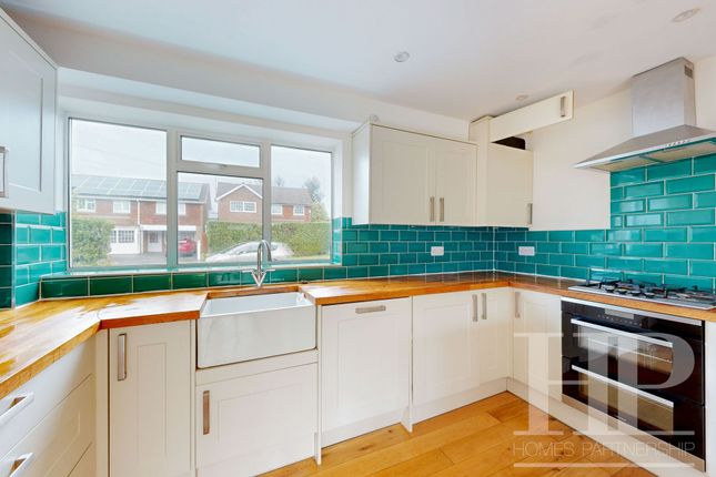 65 Kilnmead, Crawley photo 3