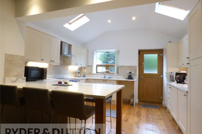 54, Falinge Fold, Greater Manchester photo 3