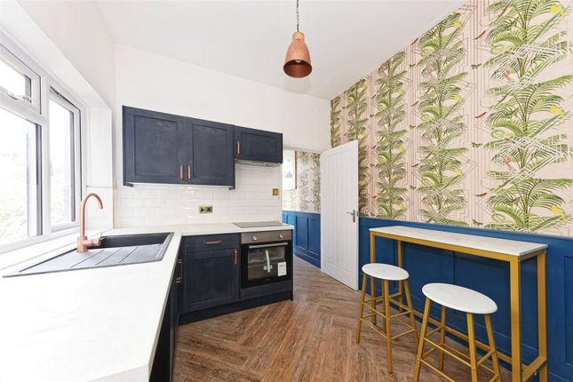 Flat 3, 34, Royal Road, Kent photo 2
