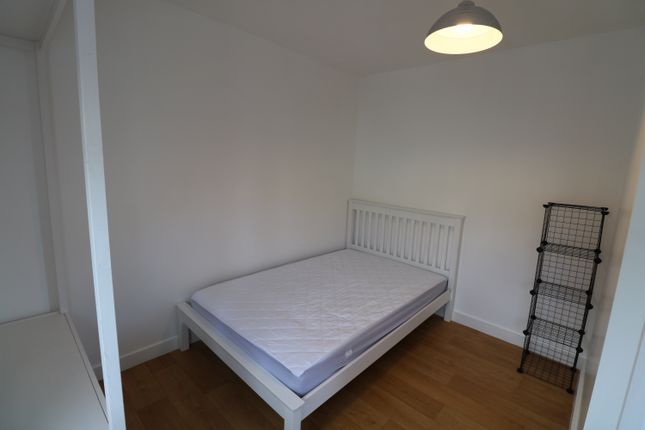 Flat to rent in Quayside Drive, Colchester