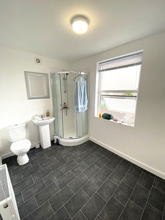 Room 7 Cabmans Rest, 1, Plymouth Street, Southsea photo 2