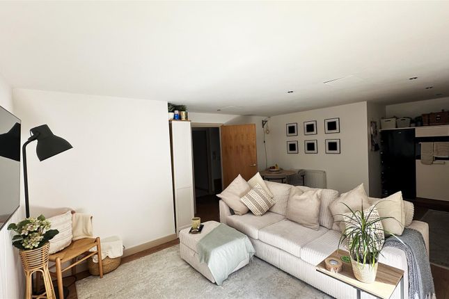 Apartment 32, 1, Middlewood Rise, Middlewood Lodge photo 4
