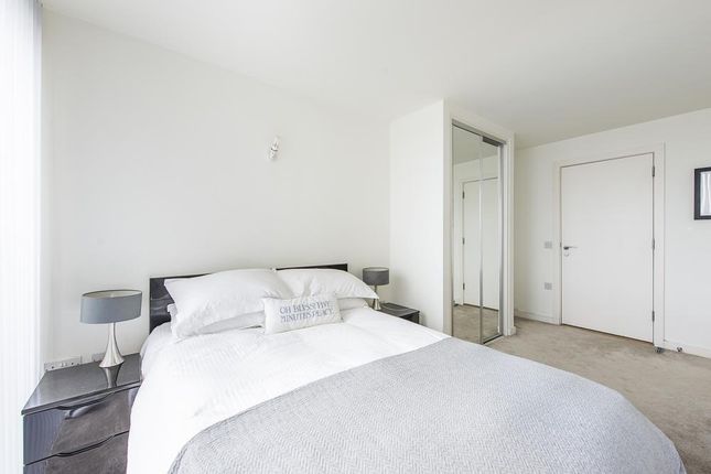 Flat 76, 25, Porchester Place, London photo 3