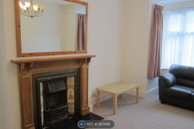 Wyndham Road, Northfields Ealing, London photo 4