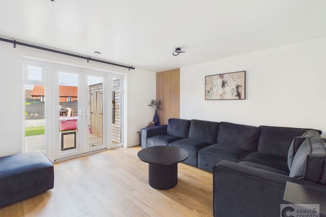 41 Buttercup Way, Newton Abbot photo 3