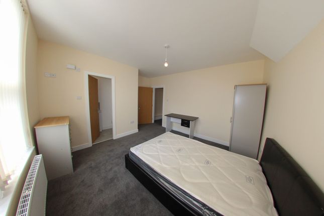 Bright, Spacious Bedroom With A Double Bed, Large ...