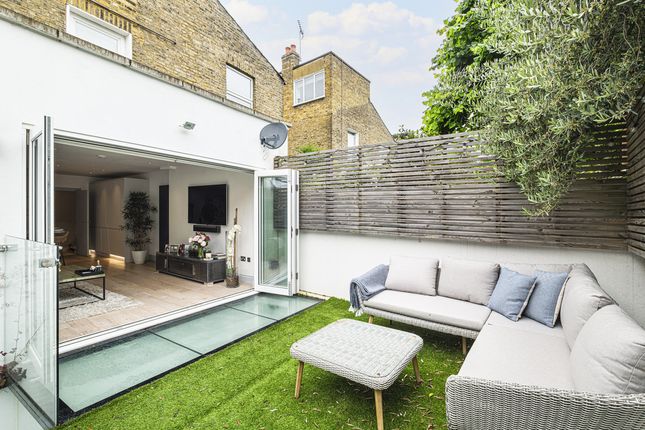 Flat Flat 1-2, 333, Fulham Palace Road, London photo 4