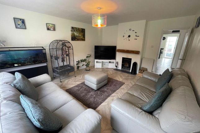 265 Totteridge Road, High Wycombe photo 2