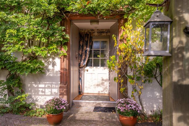 13, Park Avenue, Walkerburn photo 4