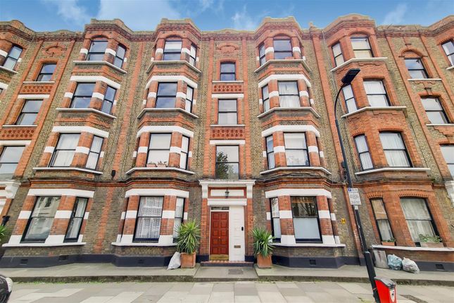 Thumbnail Flat to rent in Kingwood Road, Fulham, London