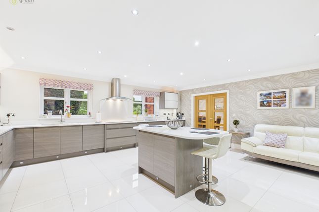 27, Pinfold Hill, Lichfield photo 3