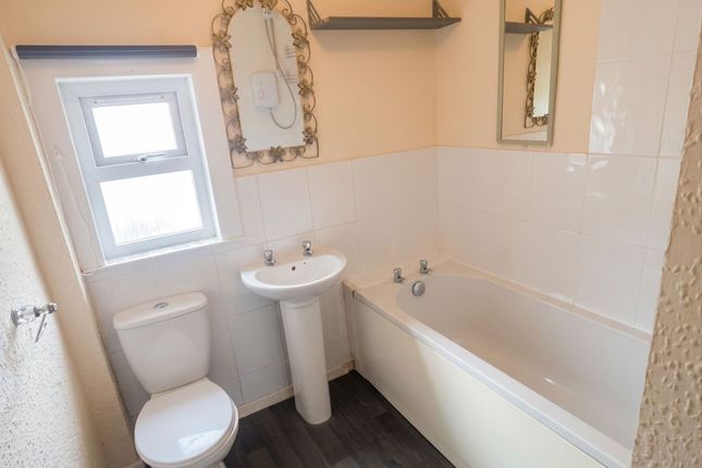 Flat 3, 10 John Street, Rhyl photo 5
