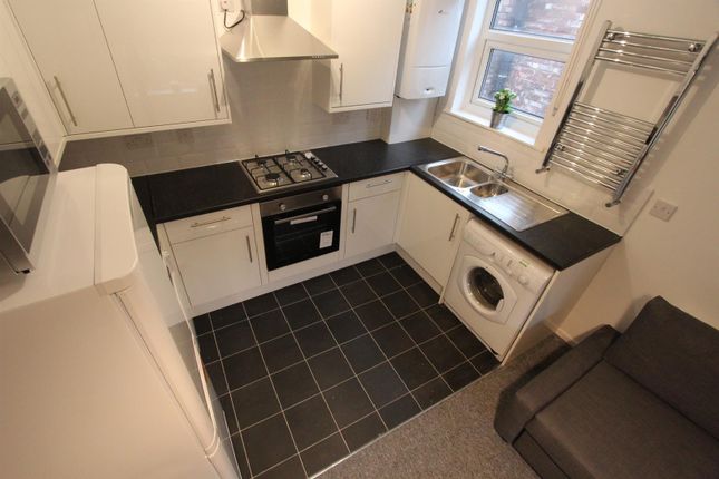 Flat 6, 86, Clyde Road, West Didsbury photo 3