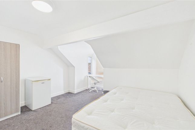 31, Princes Road, Middlesbrough photo 2
