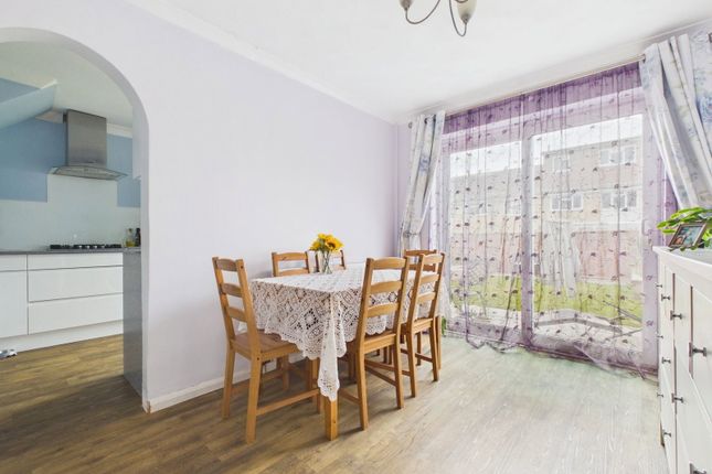 11, Rogate Close, Lancing photo 4