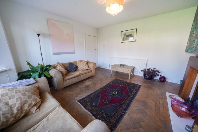 47, Cherry Grove, Swansea photo 4