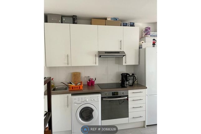 Audley Road, Nw En, London photo 3