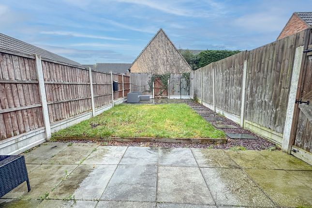 11, Adams Glade, Ashingdon photo 2