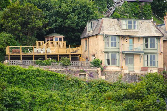Quayfield House, Quayfield Road, Ilfracombe photo 3
