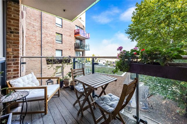 Flat 18, Moreno House, 15, Marlowe Road, London photo 2