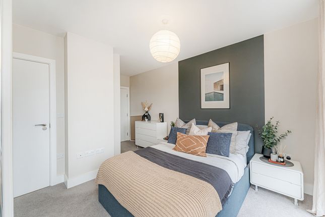 Flat for sale in Anderson Square, London