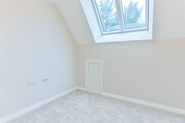 Penlan, Woking photo 4