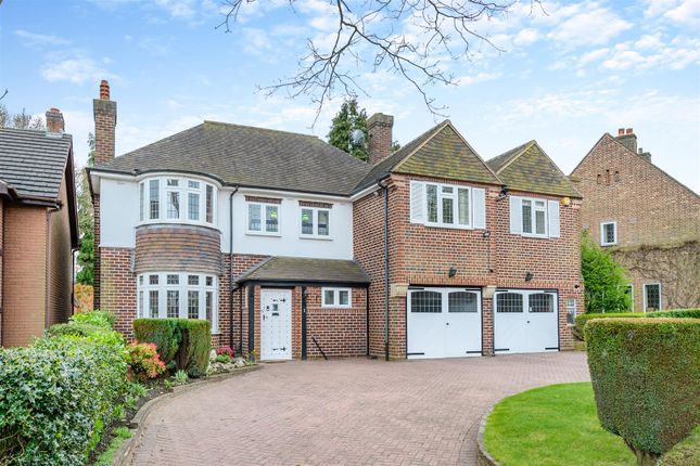 Thumbnail Detached house for sale in Boultbee Road, Sutton Coldfield