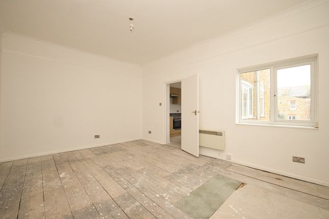 Flat 3, 34-36, Royal Road, Ramsgate photo 3