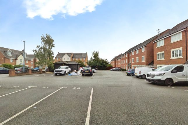 10, Gough Drive, West Midlands photo 2