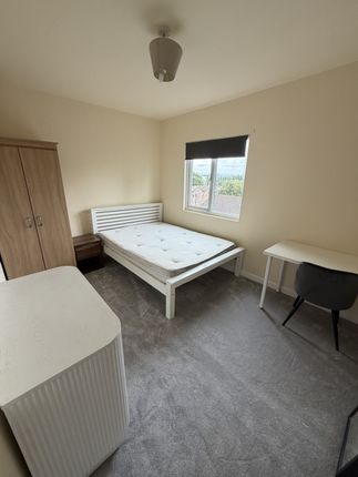 Harlaxton Drive, Nottingham photo 5
