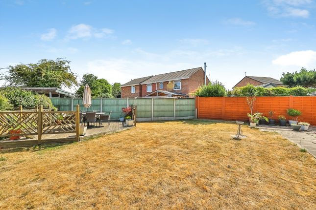 6, Myrtus Close, Nottingham photo 4