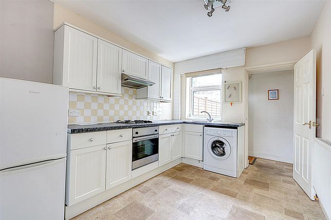 77 High Street, Chesterfield photo 2