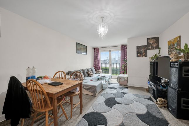Flat 12, Crales House, London photo 2